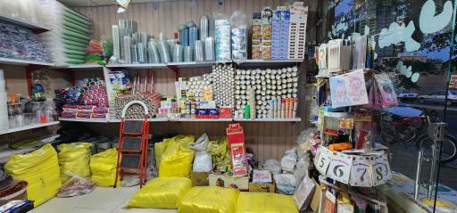 عکس ظروف یکبار مصرف گل یاس 