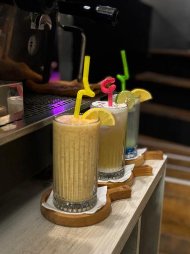 عکس کافه روژانو