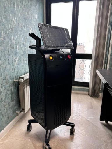 عکس کلینیک زیبایی لمیس لیزر