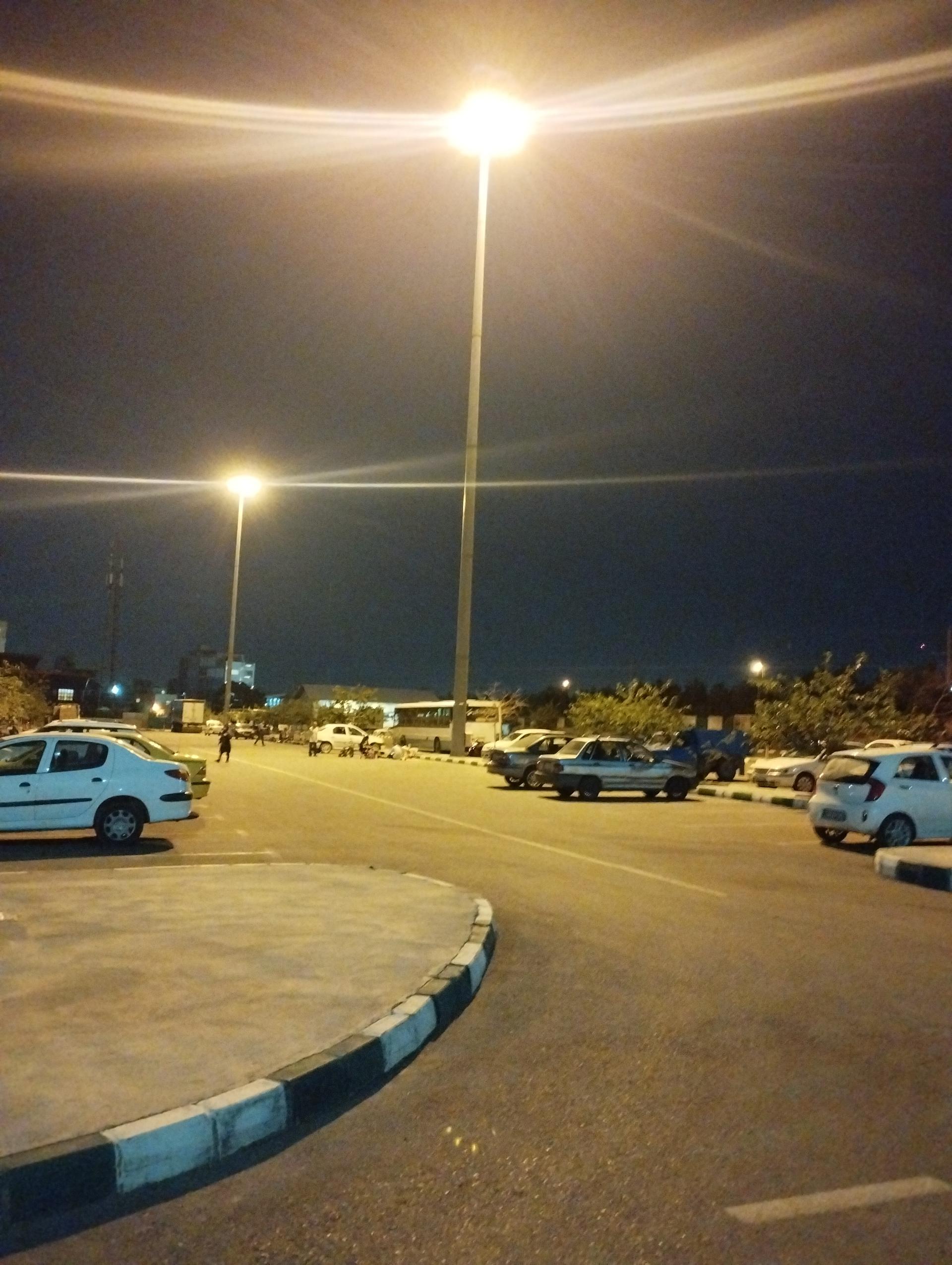 عکس پارکینگ شرقی