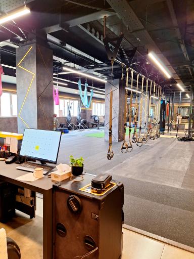 عکس باشگاه ورزشی رویین‌تنان