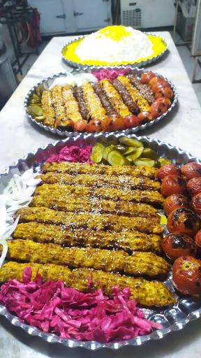 عکس رستوران و سفره خانه سنتی حمام گلشن