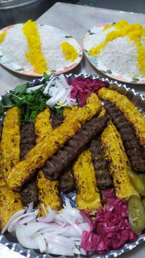 عکس رستوران و سفره خانه سنتی حمام گلشن