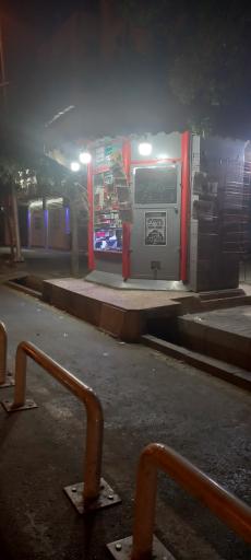 عکس کیوسک روزنامه فروشی