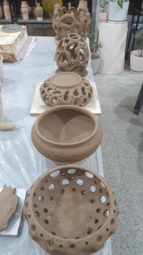 عکس آموزشگاه سفالگری هانا