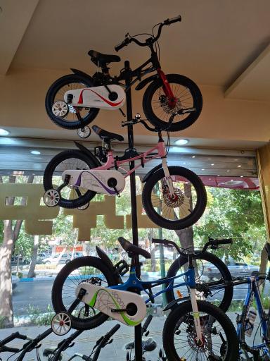 عکس فروشگاه دوچرخه پیشتاز