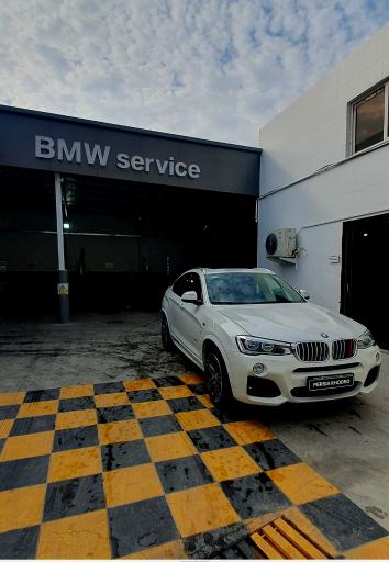 عکس نمایندگی پرشیا خودرو ۱۴۸