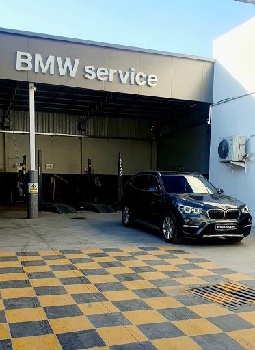 عکس نمایندگی پرشیا خودرو ۱۴۸