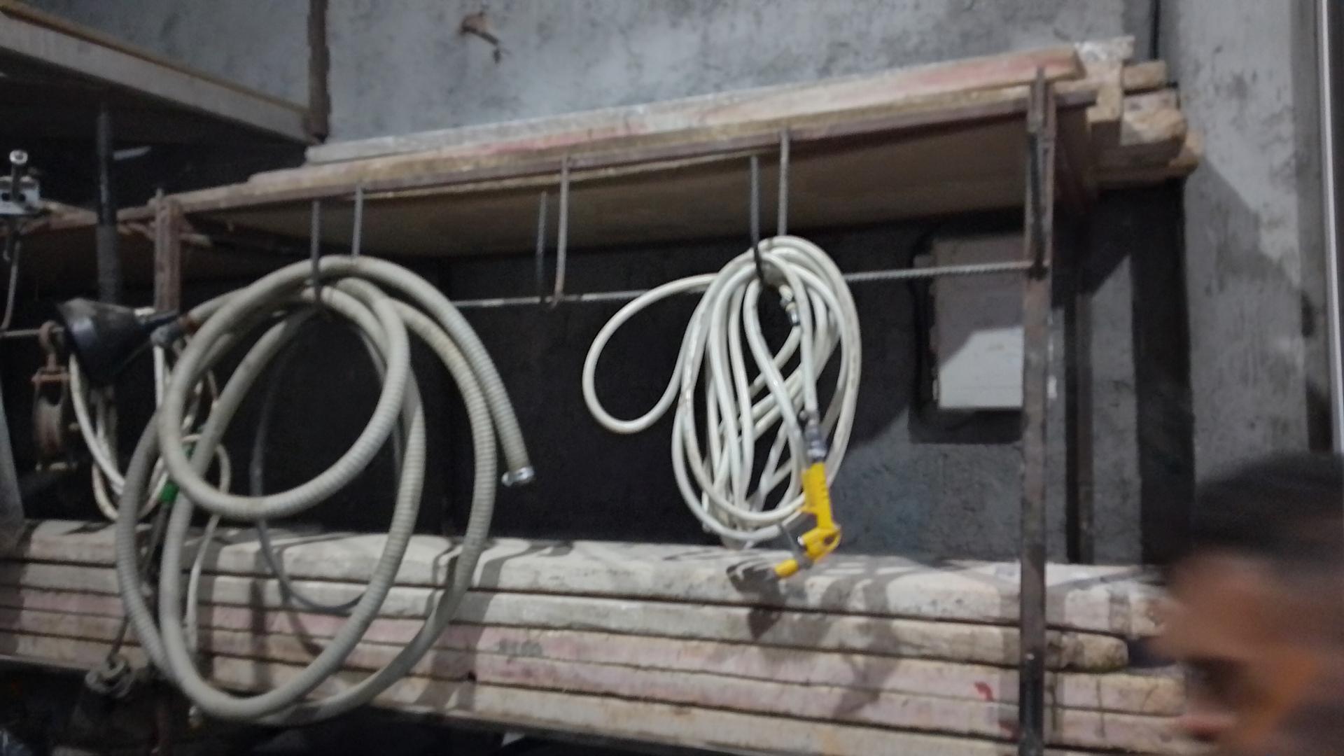 عکس اجاره لوازم ساختمانی باباپور