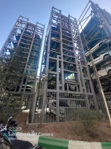 عکس پارکینگ طبقاتی باغ ملی