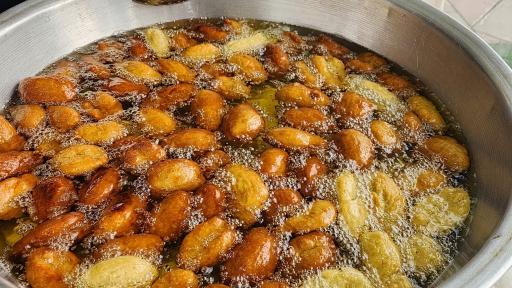 عکس نان روغنی سنتی کرمانشاهی عمو علی