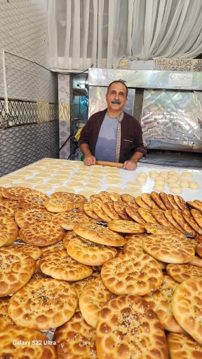 عکس نان روغنی سنتی کرمانشاهی عمو علی