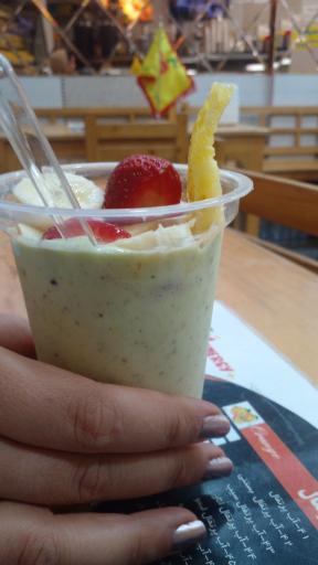 عکس آبمیوه و بستنی انرژی مثبت