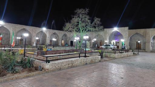 عکس هتل سنتی لاری ( کاروانسرای لاری )