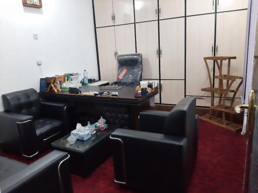 عکس دفتر وکیل پایه یک دادگستری عمار ساکی