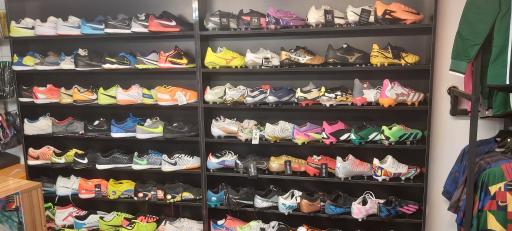 عکس فروشگاه ورزشی فیروز اسپرت