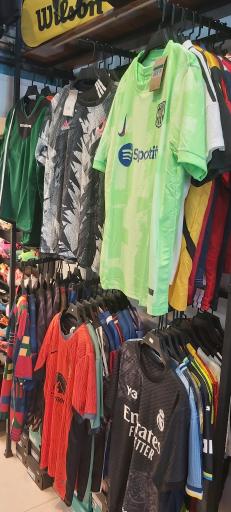 عکس فروشگاه ورزشی فیروز اسپرت