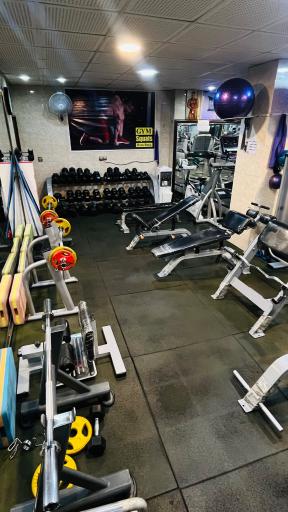 عکس باشگاه بدنسازی اسکات