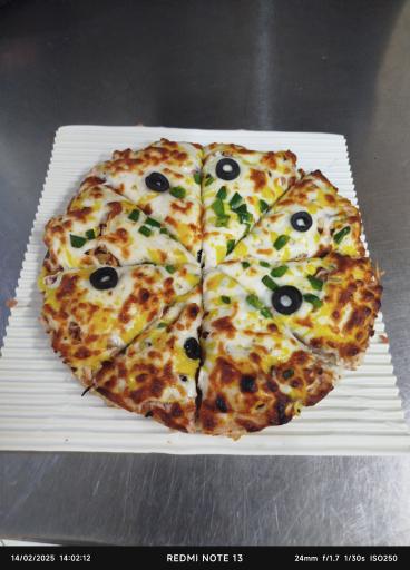 عکس پیتزا ساندویچ شکمو