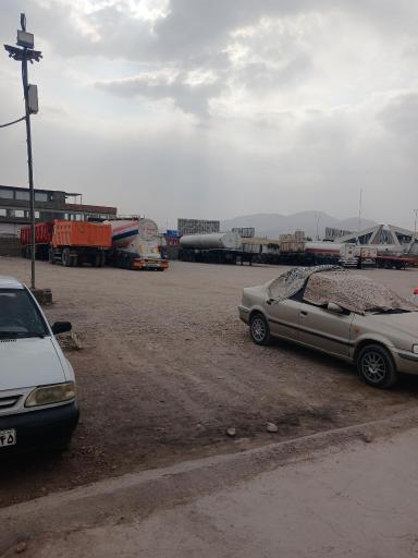 پارکینگ کامیون