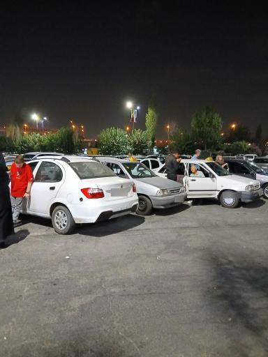 عکس پارکینگ باغ وحش ارم سبز