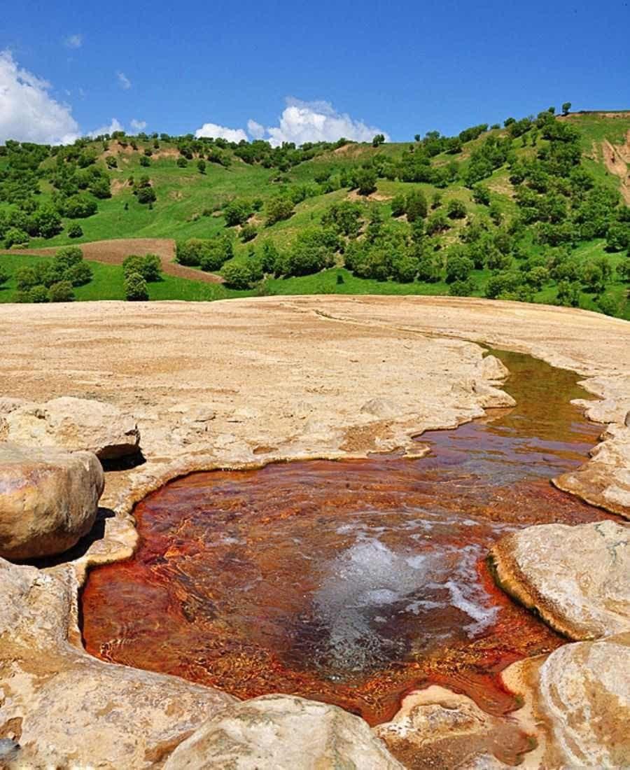 عکس چشمه کانی گراوان