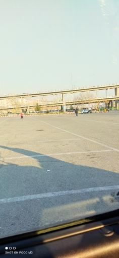 عکس پارکینگ باغ وحش ارم سبز