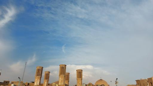 عکس بادگیرهای گوشه چپ میدان