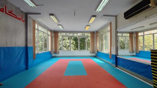 عکس باشگاه ورزشی آوات