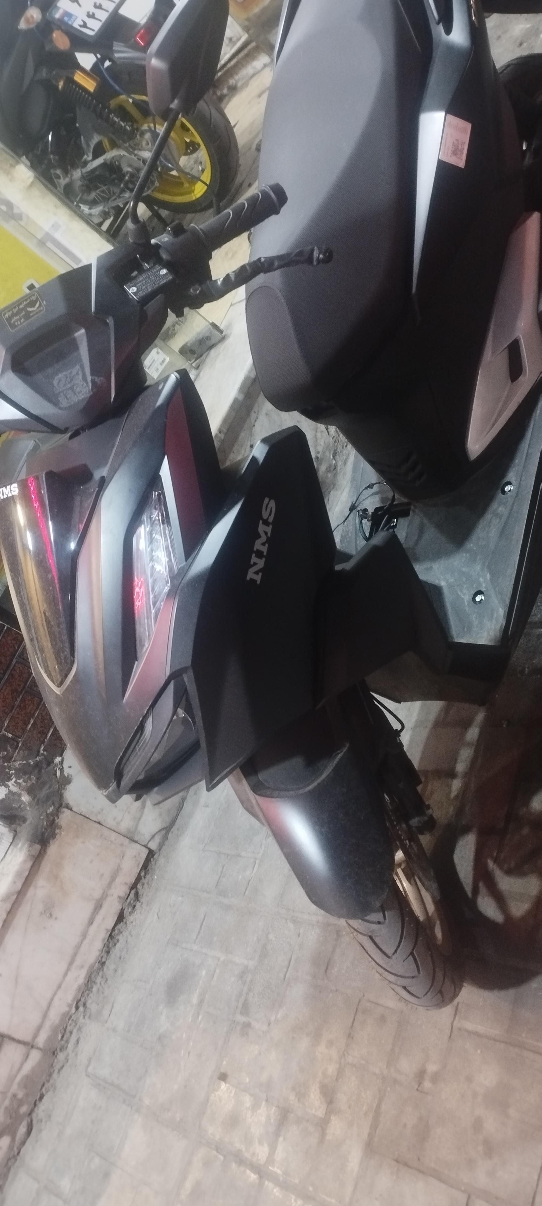 عکس نمایندگی موتورسیکلت قندهاری پویان