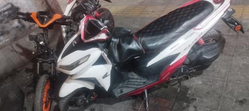 عکس نمایندگی موتورسیکلت قندهاری پویان