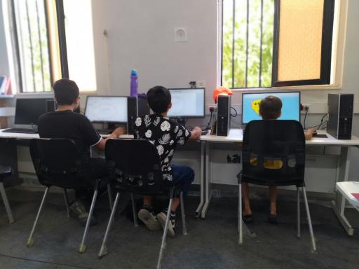 عکس آموزشگاه کامپیوتر نویان