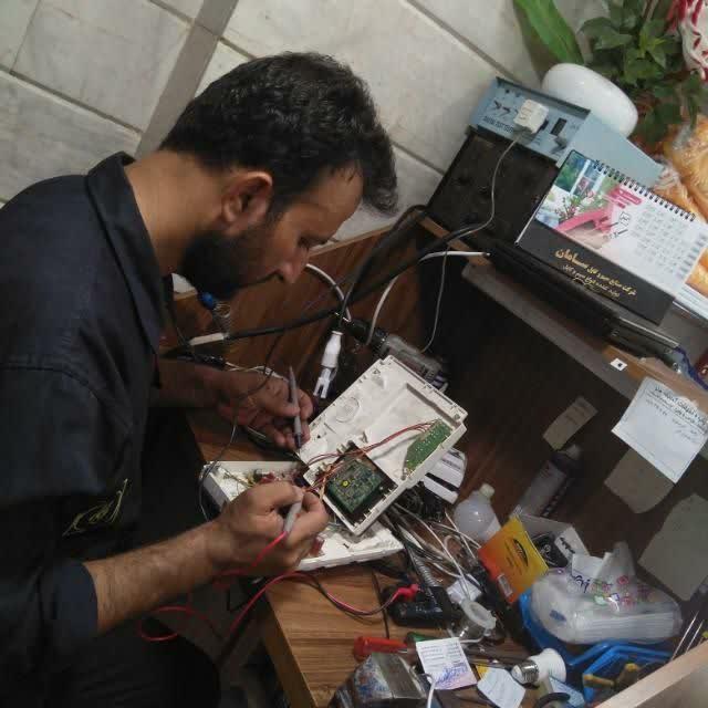 عکس تعمیرات آیفون تصویری و تلفن بیسیم امیر