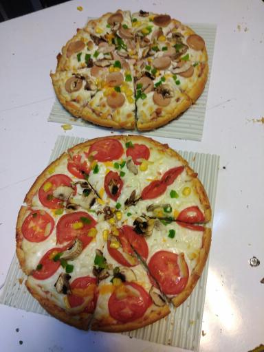 عکس فست فود و بستنی یئمه‌لی