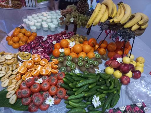 عکس باغ رستوران گیلاس