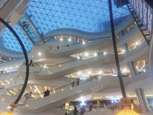 عکس مرکز خرید چهارسو