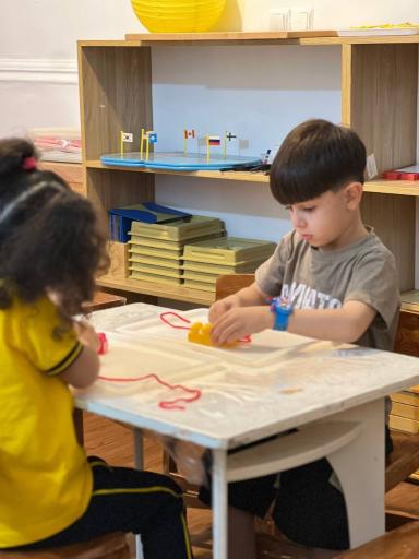 عکس کودکستان کودک خلاق