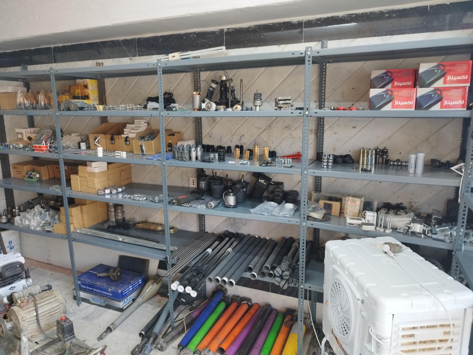 عکس فروشگاه قطعات کرکره و جک پارکینگی