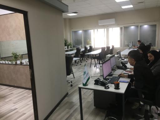 عکس کارگزاری باهنر