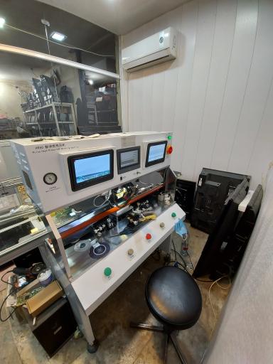 عکس تعمیرات تلویزیون شیراز 