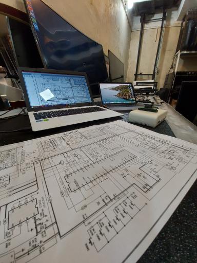 عکس تعمیرات تلویزیون شیراز 