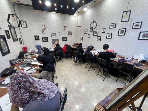 عکس گالری نقاشی پریا فرجی 