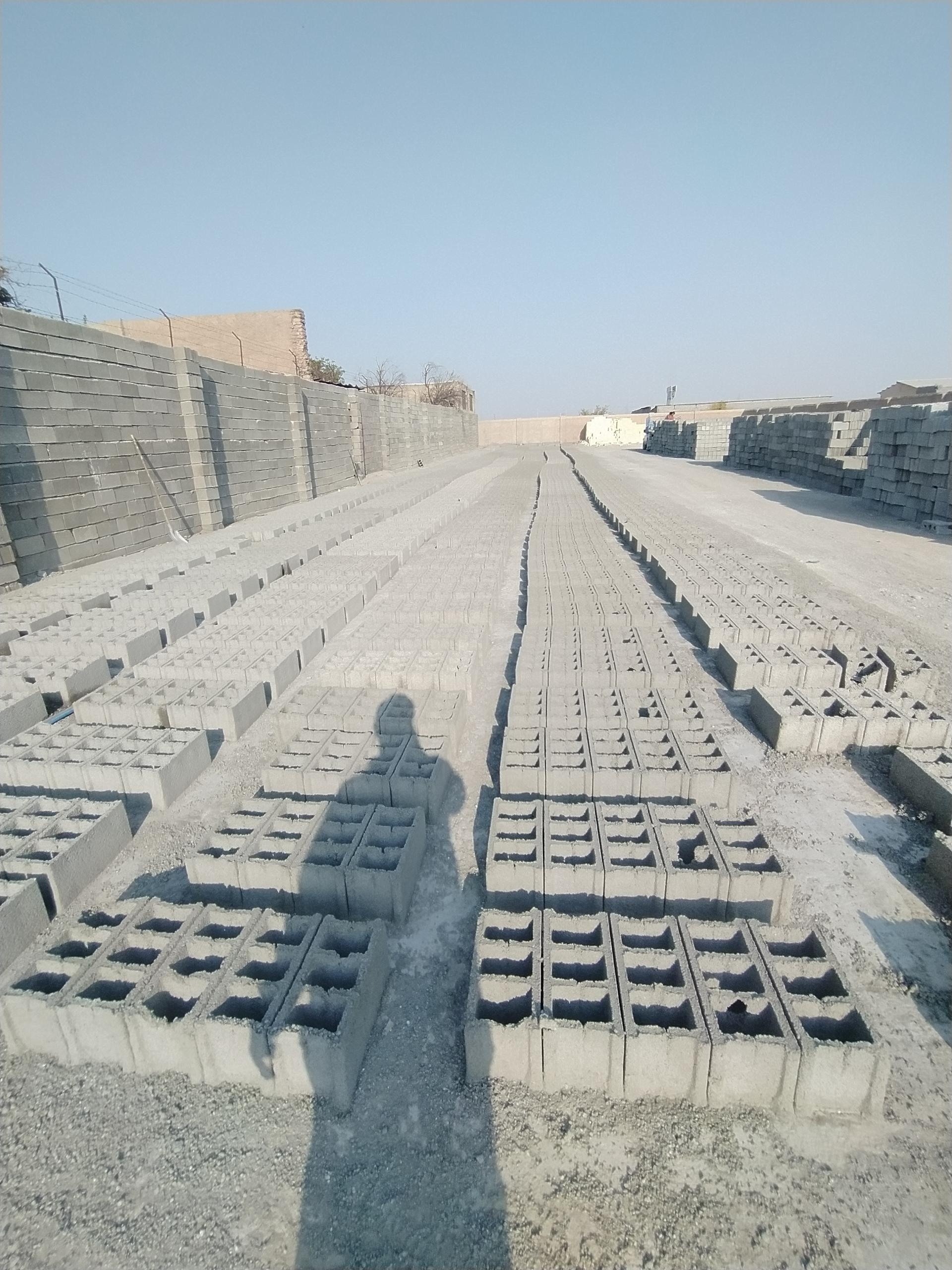 عکس کارگاه بلوک زنی و مصالح ساختمانی پیرعلی 