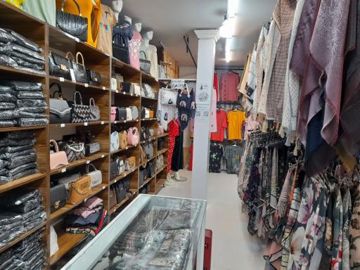 عکس فروشگاه پوشاک برتر