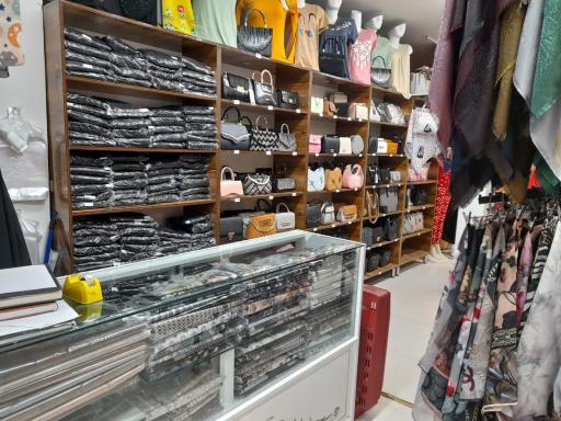 فروشگاه پوشاک برتر