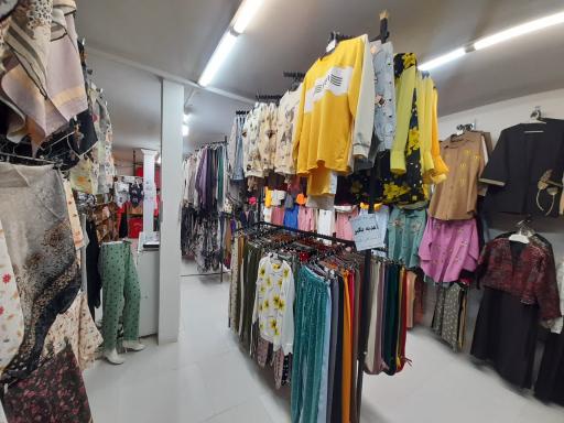 فروشگاه پوشاک برتر