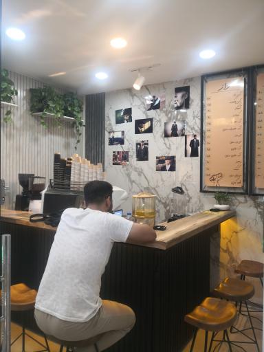 عکس قهوه راز (شعبه ۲)