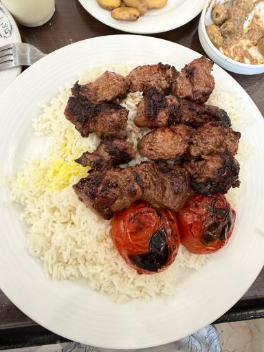 عکس رستوران عزیزیان
