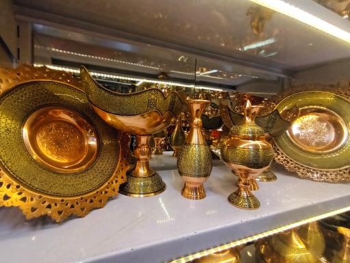 عکس دومان استور صنایع دستی مسی و برنزی