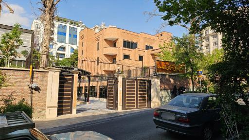 عکس مجتمع رفاهی لاله صدر